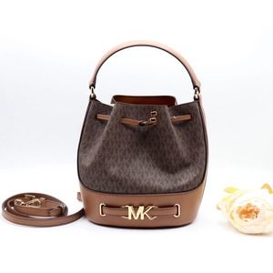 NWT Michael Kors Reed bucket bag